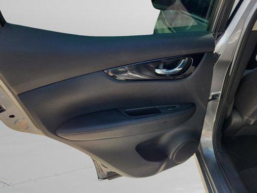 Gun Metallic 2021 Nissan Rogue Sport SV