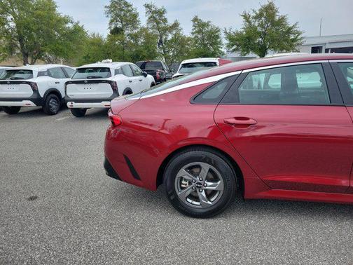 2023 Kia K5 LXS
