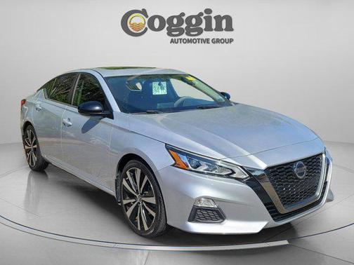 Brilliant Silver Metallic 2019 Nissan Altima 2.5 SR