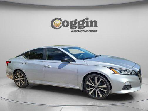Brilliant Silver Metallic 2019 Nissan Altima 2.5 SR