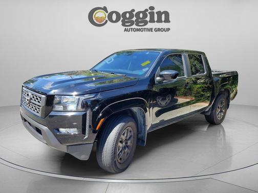 Super Black 2022 Nissan Frontier SV