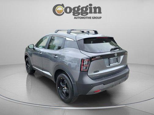 Gun Metallic 2026 Nissan Kicks SV