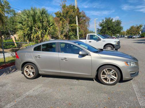 2015 Volvo S60 T5 Premier