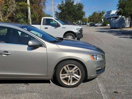 2015 Volvo S60 T5 Premier