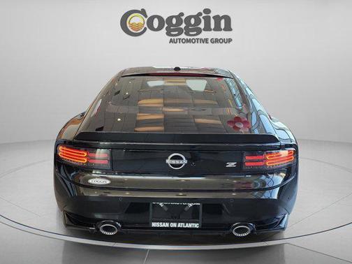 Black Diamond Pearl 2026 Nissan Z Performance