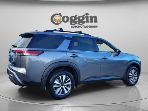 Gun Metallic 2026 Nissan Pathfinder SL