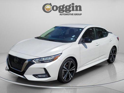 Aspen White TriCoat Pearl 2022 Nissan Sentra SR