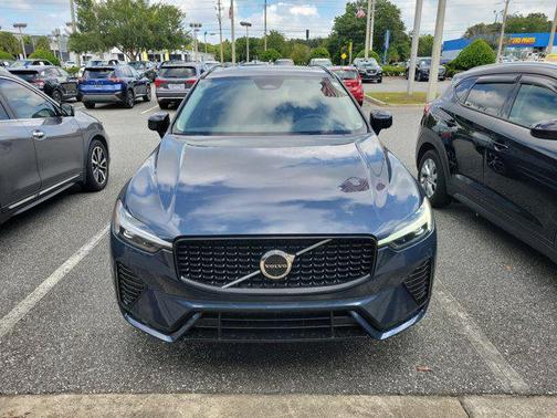 2025 Volvo XC60 B5 Plus