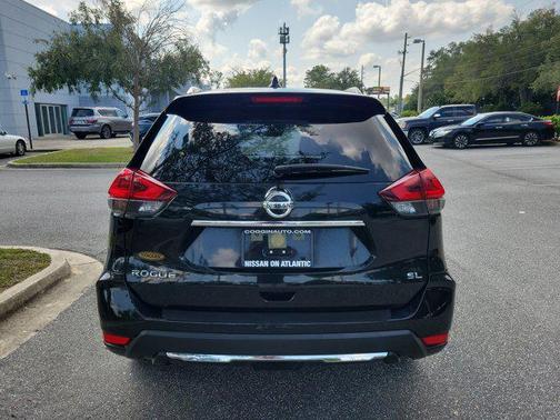 2018 Nissan Rogue SL