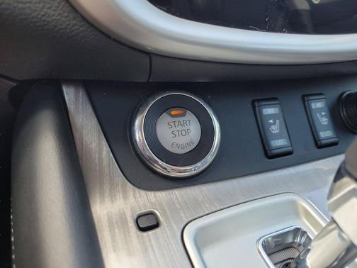Magnetic Black Metallic 2015 Nissan Murano SL