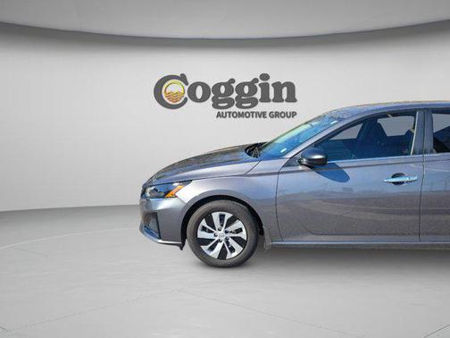 2025 Nissan Altima S FWD