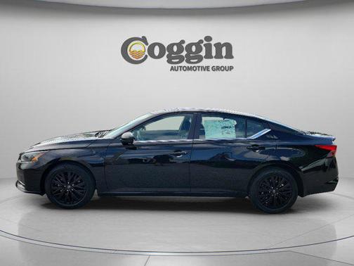 Super Black 2026 Nissan Altima SV FWD
