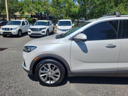2022 Buick Encore GX Essence