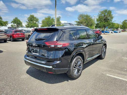 2025 Nissan Rogue Platinum