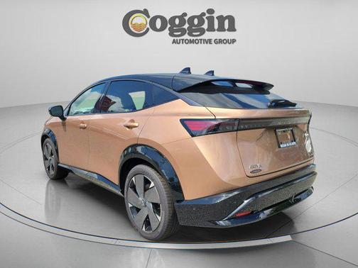 2025 Nissan ARIYA PLATINUM+