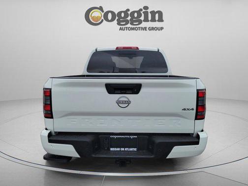 Glacier White 2026 Nissan Frontier SV