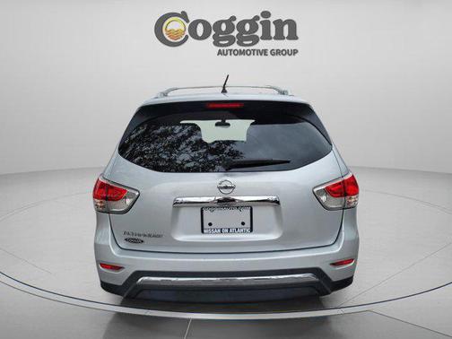 2016 Nissan Pathfinder S