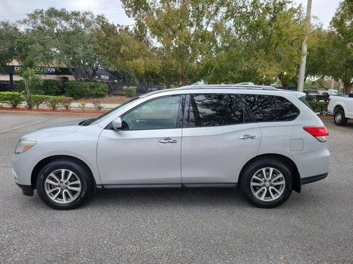 2016 Nissan Pathfinder S