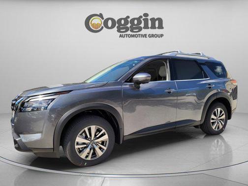 2025 Nissan Pathfinder SL FWD