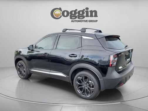 Super Black 2026 Nissan Kicks SR