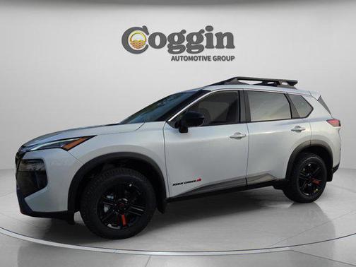 Everest White Pearl Tricoat 2026 Nissan Rogue Rock Creek