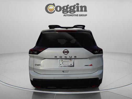 Everest White Pearl Tricoat 2026 Nissan Rogue Rock Creek