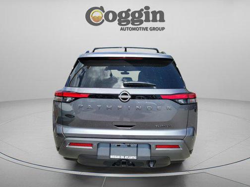 Gun Metallic 2026 Nissan Pathfinder Platinum