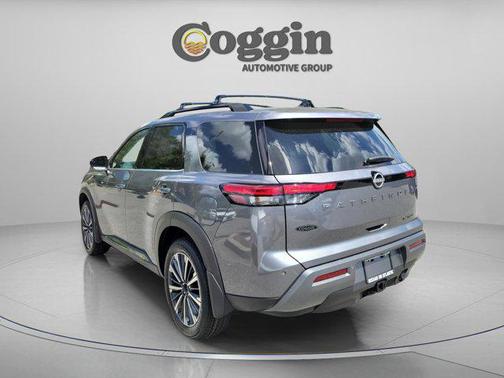 Gun Metallic 2026 Nissan Pathfinder Platinum