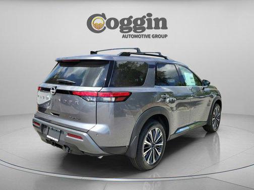 Gun Metallic 2026 Nissan Pathfinder Platinum