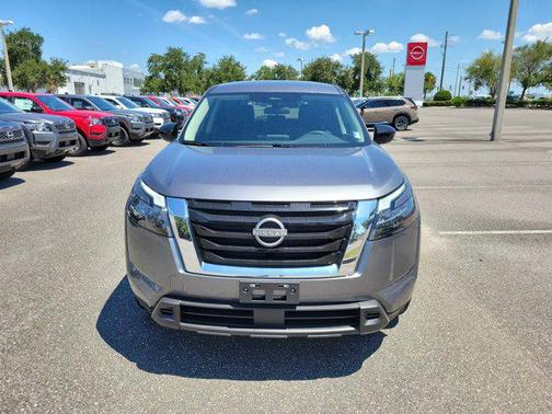 2025 Nissan Pathfinder S FWD