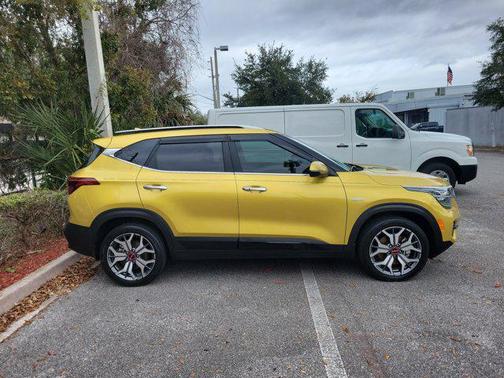 2023 Kia Seltos SX Turbo