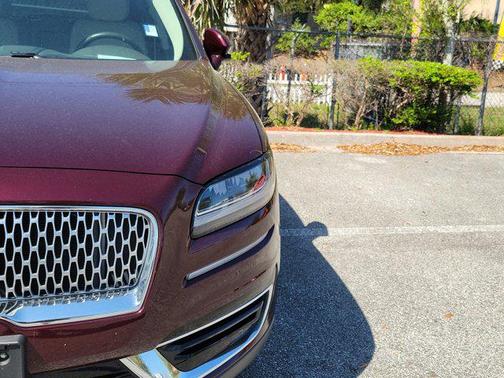 2020 Lincoln Nautilus Standard