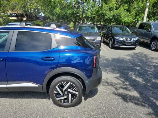 Deep Blue Pearl 2025 Nissan Kicks SV