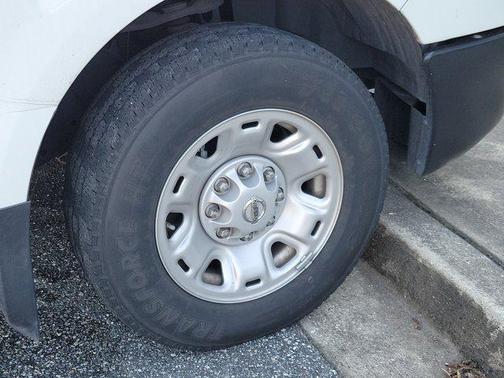 2021 Nissan NV Cargo NV2500 HD SV V6