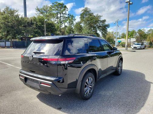 2025 Nissan Pathfinder SV FWD