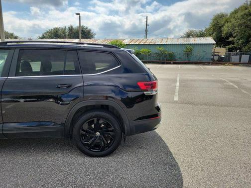 2023 Volkswagen Atlas 3.6L SE w/Technology