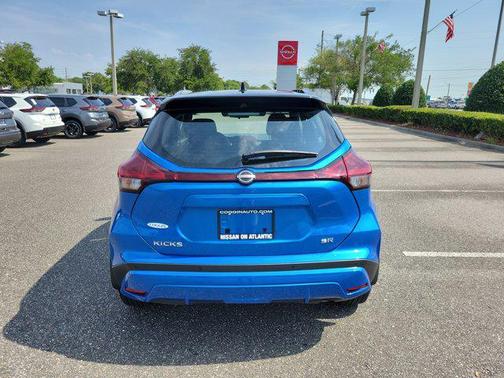 2024 Nissan Kicks SR