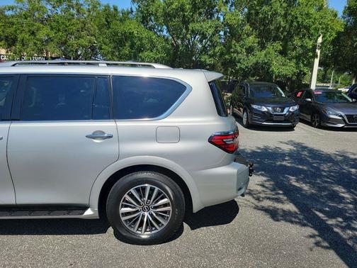 Brilliant Silver Metallic 2023 Nissan Armada SL 2WD