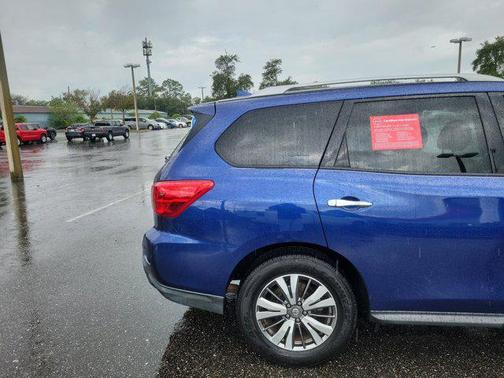 2020 Nissan Pathfinder SL 4WD