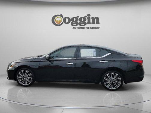 2025 Nissan Altima SL FWD