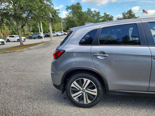 2023 Mitsubishi Outlander Sport SE