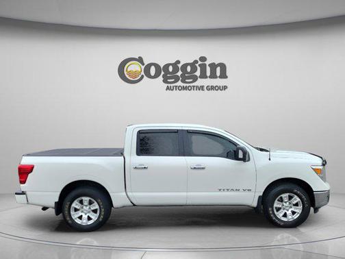 2019 Nissan Titan SV