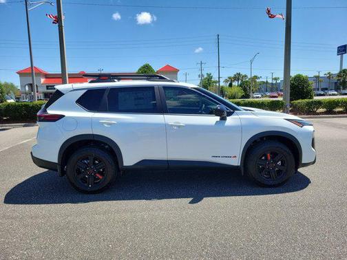 2025 Nissan Rogue Rock Creek