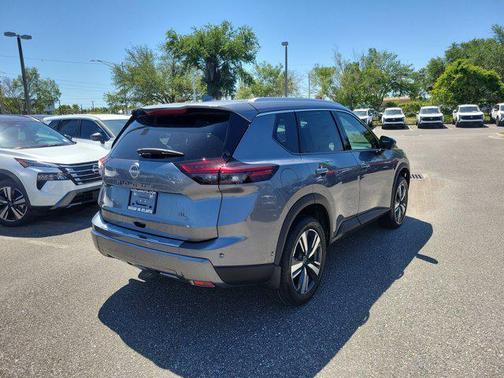 2025 Nissan Rogue SL