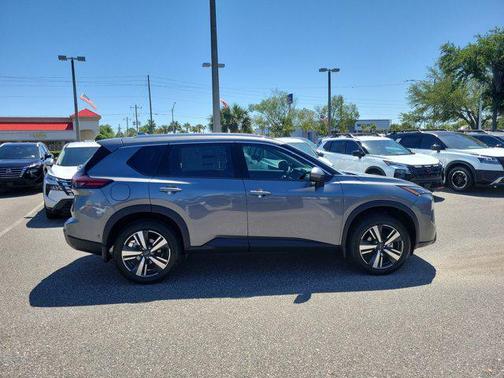 2025 Nissan Rogue SL