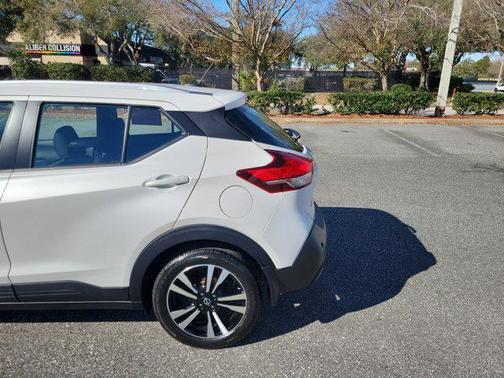 2020 Nissan Kicks SV