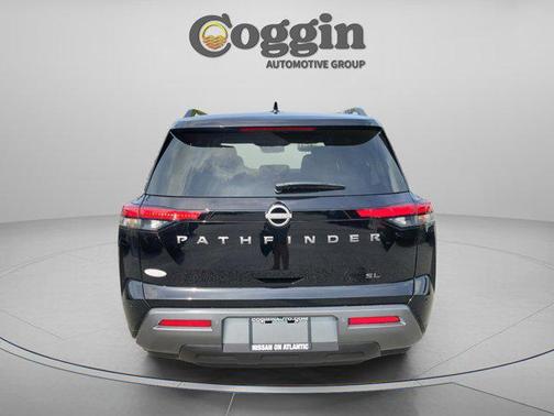 Super Black 2026 Nissan Pathfinder SL