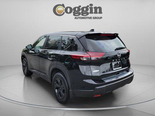 Super Black 2026 Nissan Rogue SV