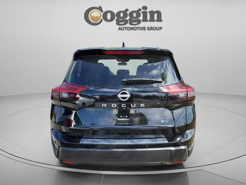 Super Black 2024 Nissan Rogue SV
