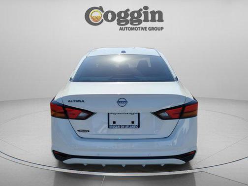 2025 Nissan Altima S FWD